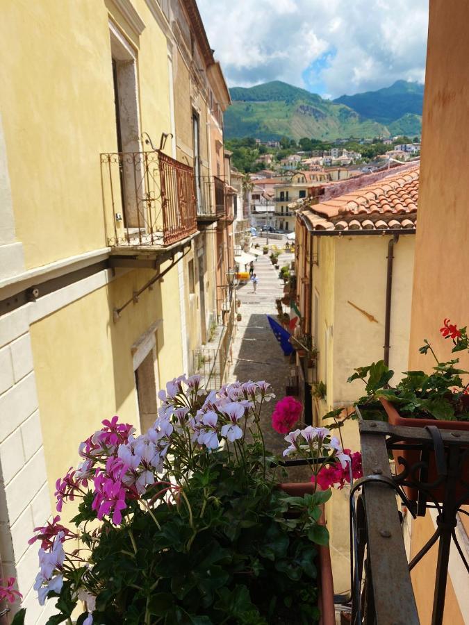 Caterina House Nel Borgo Piu Bello D'Italia San Lucido Exterior foto